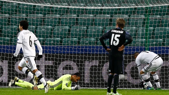 El Legia celebra un gol ante la desesperación de Keylor Navas El Legia celebra un gol ante la desesperación de Keylor Navas
