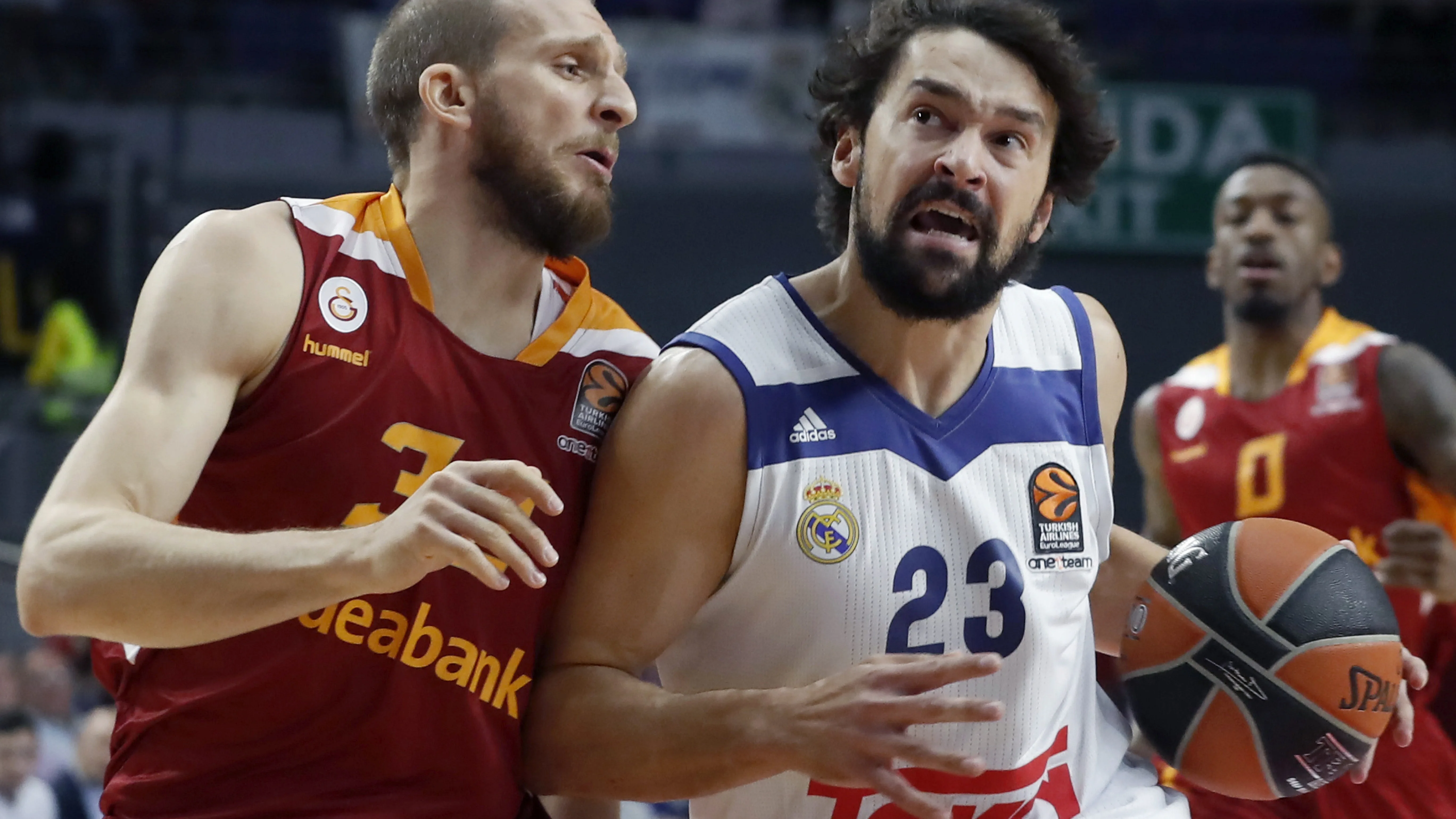 Sergio Llull ante el Galatasaray