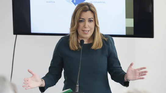 Susana Díaz ante los medios Susana Díaz ante los medios