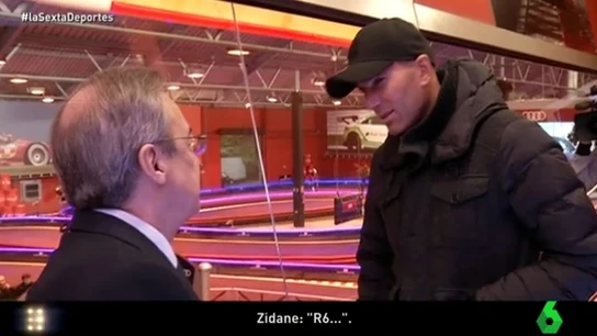 Zidane charla con Florentino durante la entrega de los Audi Zidane charla con Florentino durante la entrega de los Audi