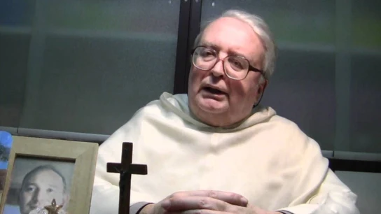 Sacerdote italiano Giovanni Cavalcoli Sacerdote italiano Giovanni Cavalcoli
