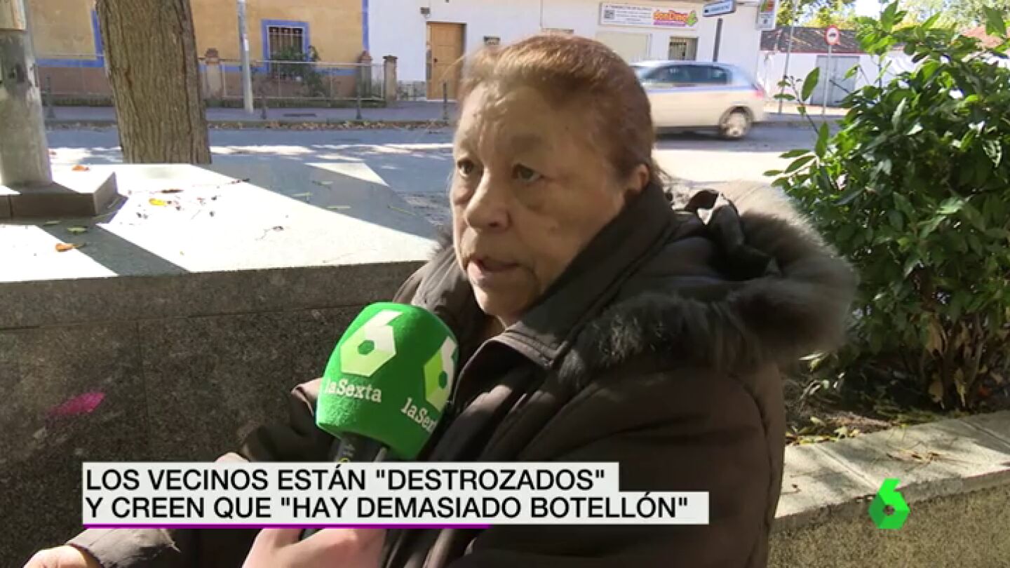 Frame 15.042944 de: Los compa&ntilde;eros de la ni&ntilde;a fallecida en un botell&oacute;n aseguran que comprar alcohol siendo menores es muy f&aacute;cil