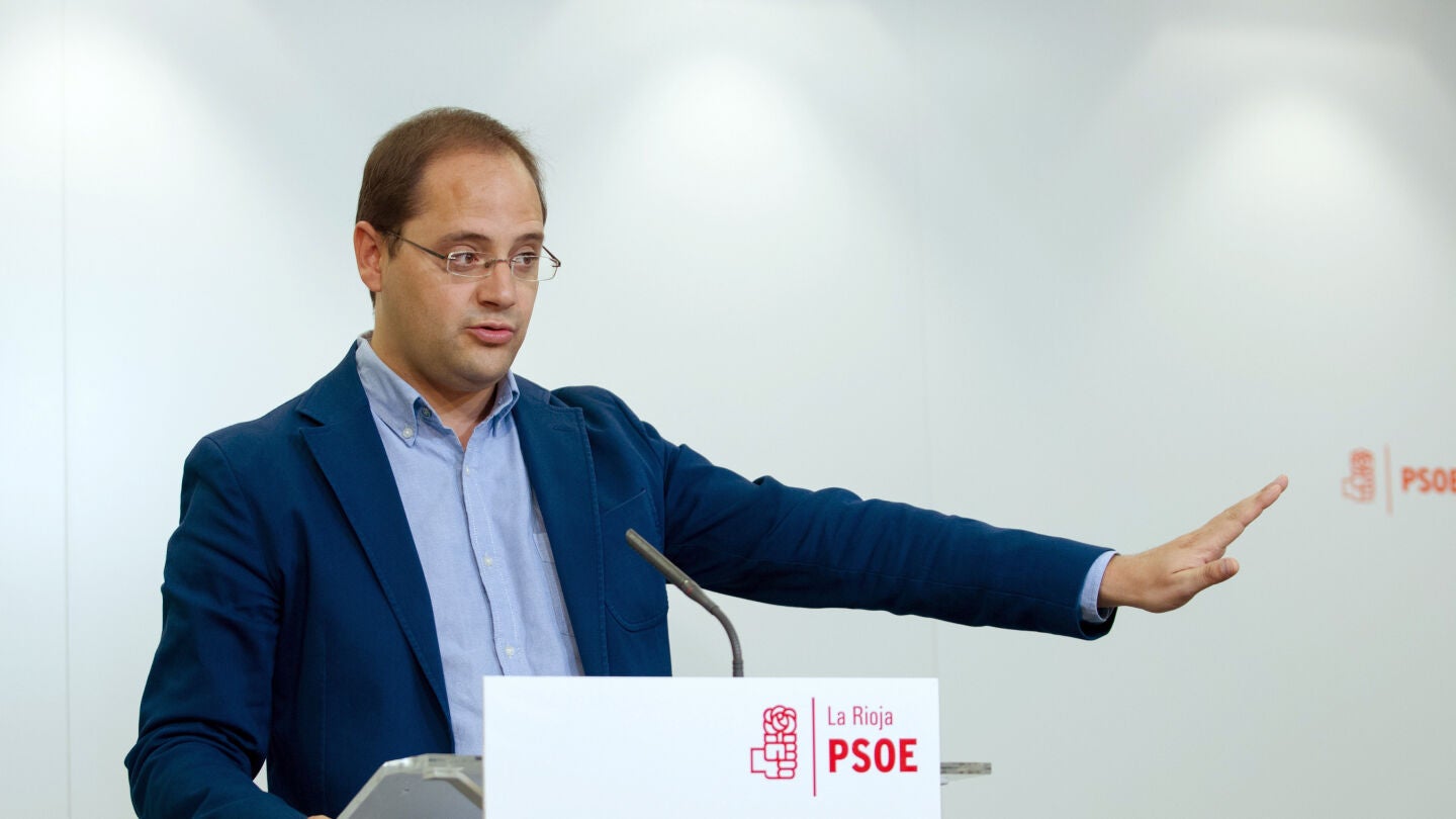 El exsecretario de Organizaci&oacute;n del PSOE y l&iacute;der de los socialistas riojanos, C&eacute;sar Luena