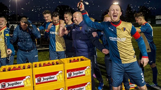 Las 27 cajas de cerveza cortesía del Ajax Las 27 cajas de cerveza cortesía del Ajax