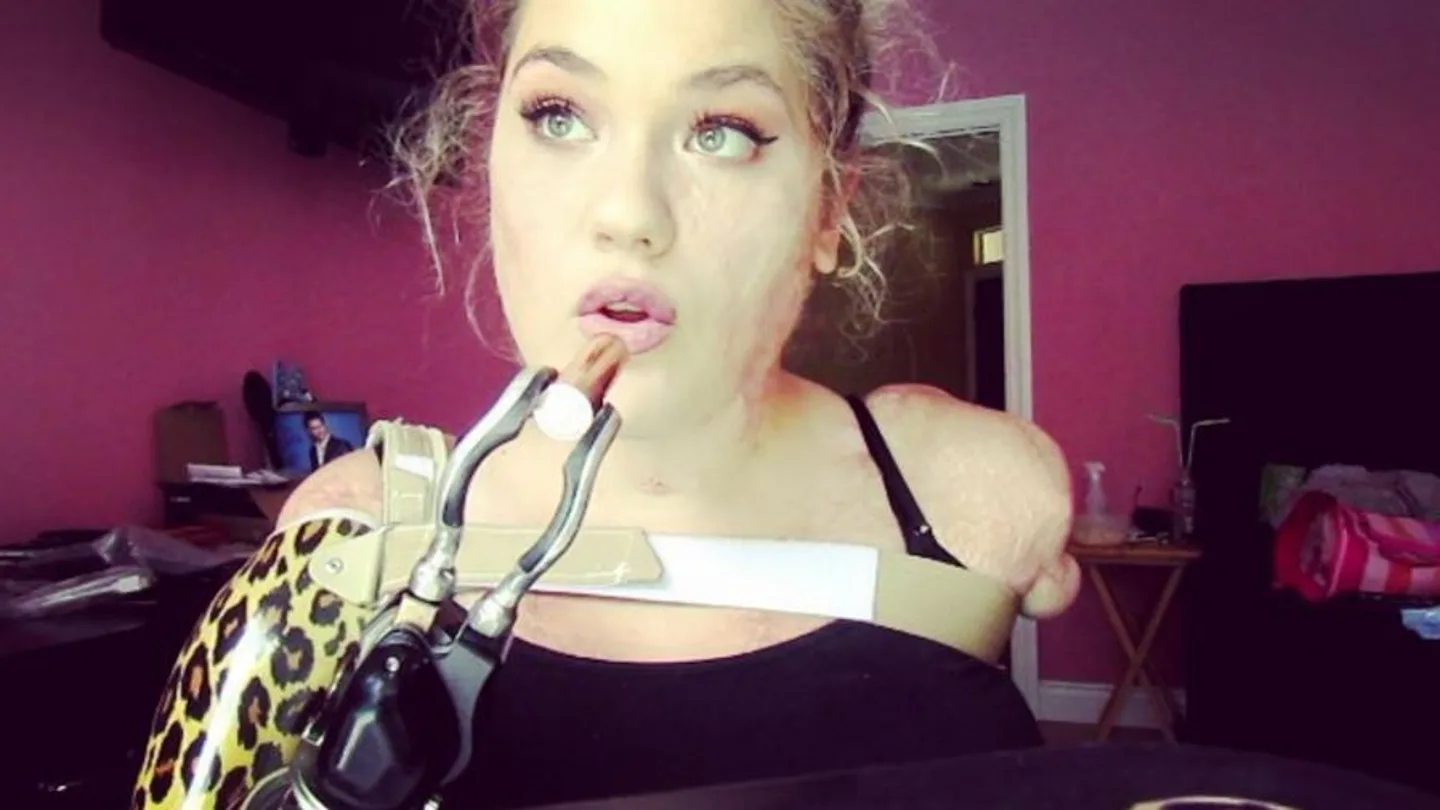 Kaitlyn Dobrow Kaitlyn Dobrow