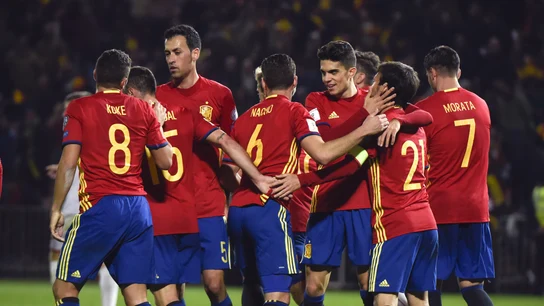 Los jugadores de España celebran el 1-0 ante Macedonia Los jugadores de España celebran el 1-0 ante Macedonia