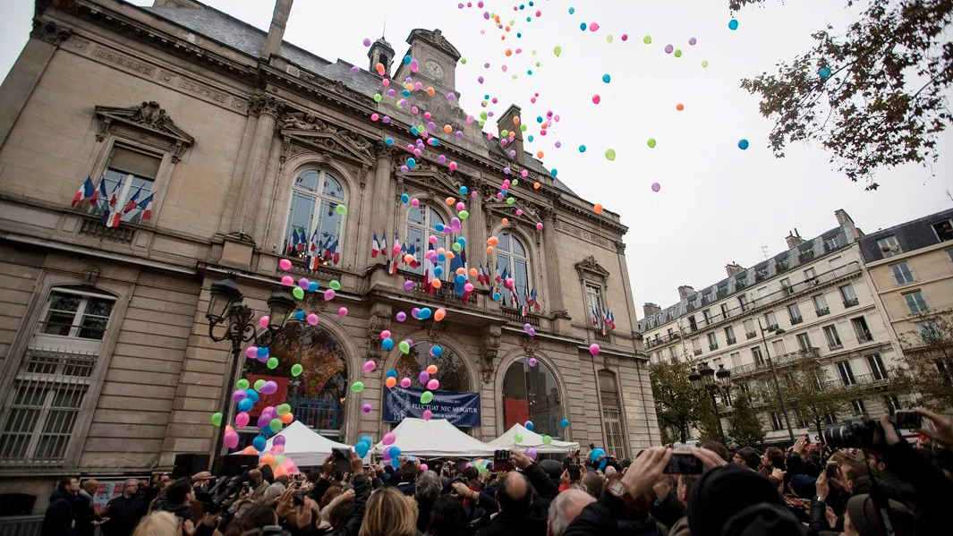 Homenaje a las víctimas de los ataques de París