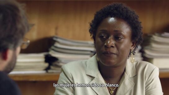 Frame 111.33638 de: Caddy Adzuba, periodista: "El cuerpo de la mujer ha sido utilizado como un campo de batalla. No es violencia sexual, es feminicido"