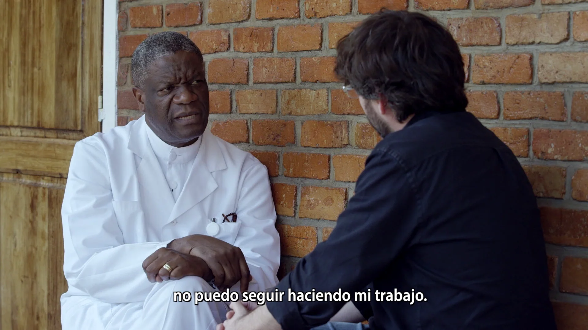 El director del Hospital Pazi, Denis Mukwege, y Jordi Évole