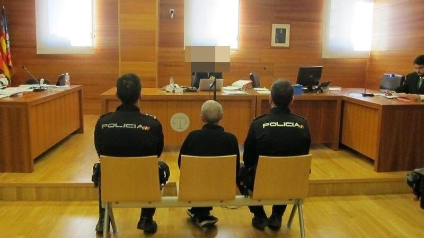 El 'violador de la Diagonal' durante el juicio