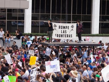 Manifestantes protestan por el resultado de elección de Donald Trump Manifestantes protestan por el resultado de elección de Donald Trump