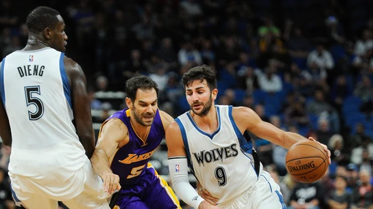 Ricky Rubio, en acción ante José Manuel Calderón Ricky Rubio, en acción ante José Manuel Calderón