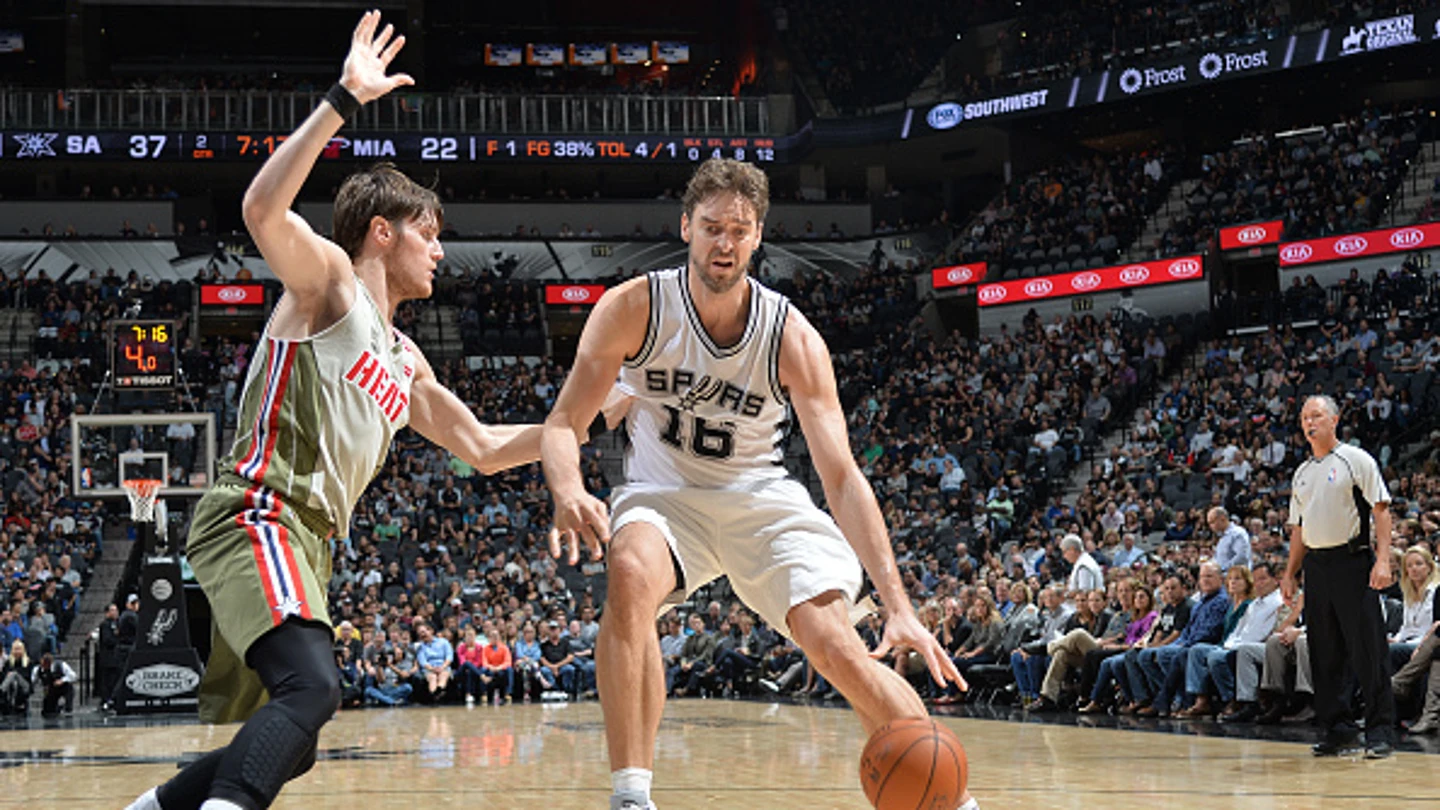 Pau Gasol, en acción ante los Spurs Pau Gasol, en acción ante los Spurs