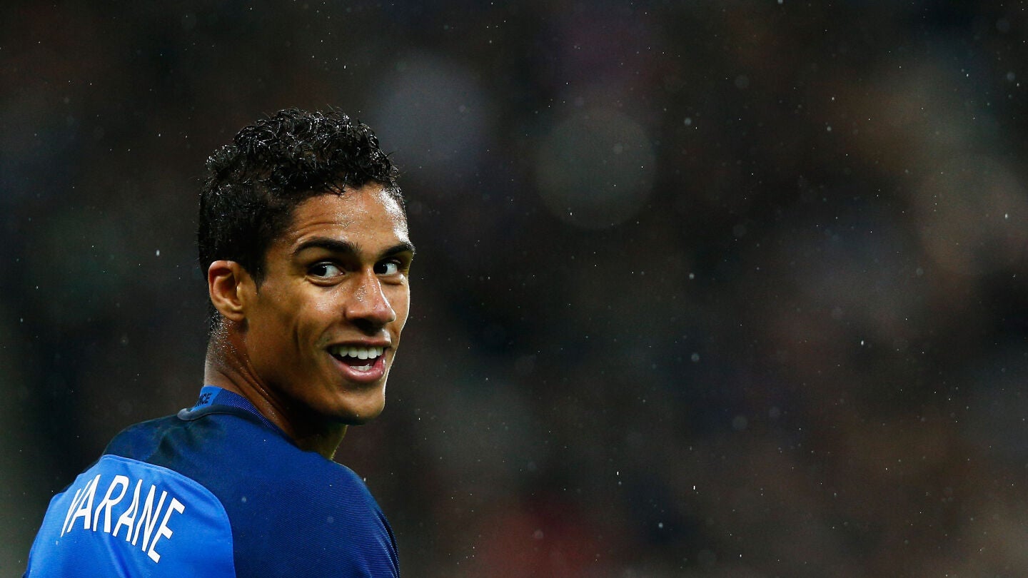 Rapha&euml;l Varane durante un partido con la selecci&oacute;n de Francia