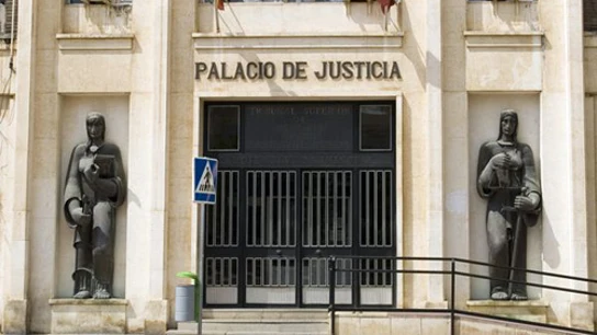La Audiencia de Murcia levanta las medidas cautelares impuestas a 3 jóvenes acusados de agredir sexualmente a 3 hermanas Audiencia Provincial de Murcia