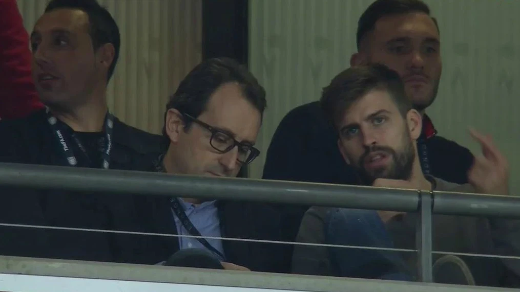 Gerard Piqué, en Wembley viendo el Inglaterra - España