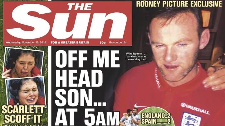 La imagen de Wayne Rooney borracho en la portada de 'The Sun'