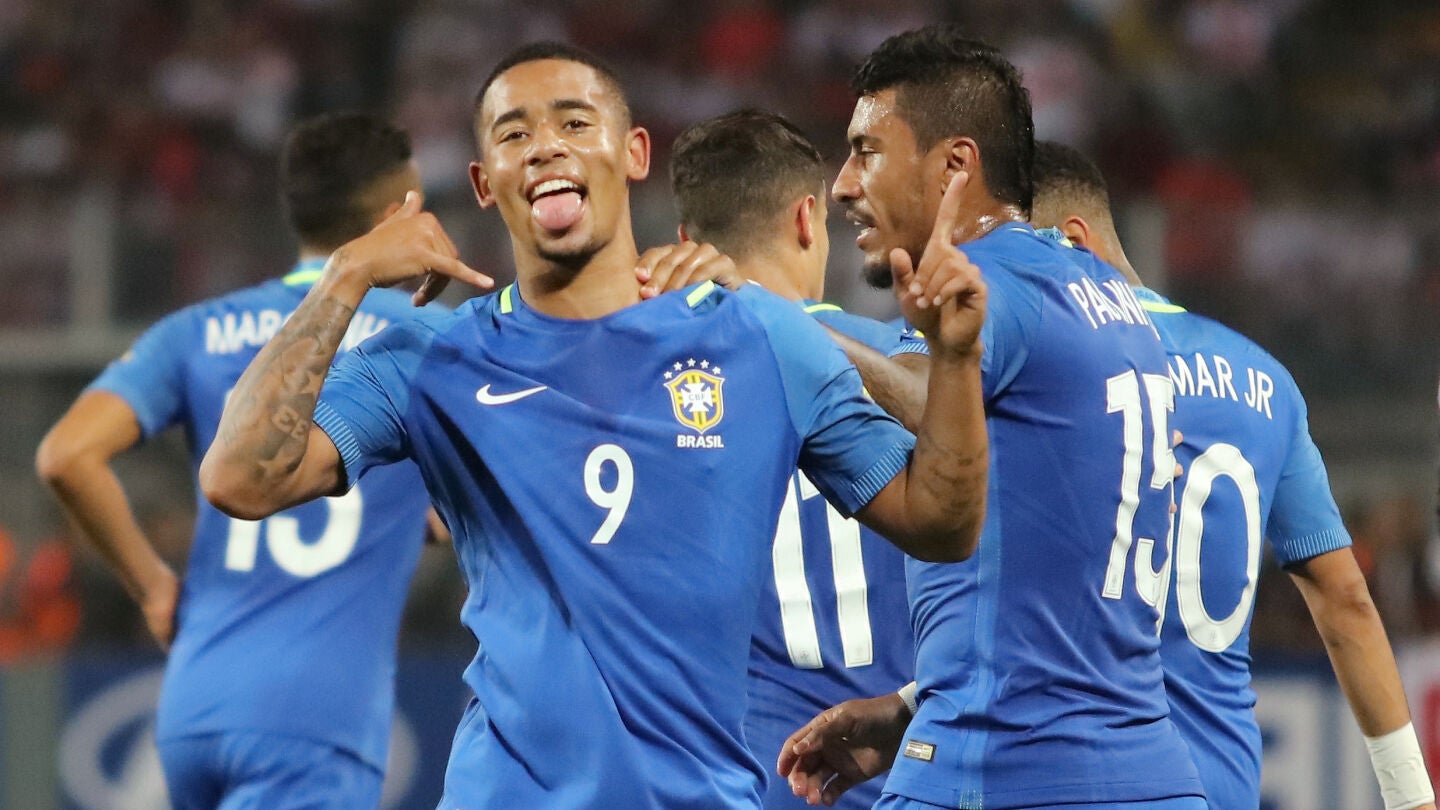 Gabriel Jes&uacute;s celebra su gol ante Per&uacute;