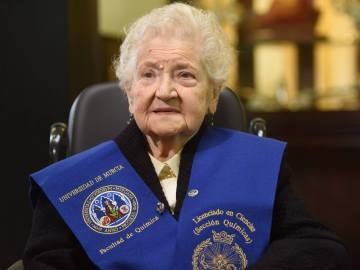 Fernanda Pozo Carreño, la anciana de 94 años que ha conseguido el título de Química Fernanda Pozo Carreño, la anciana de 94 años que ha conseguido el título de Química