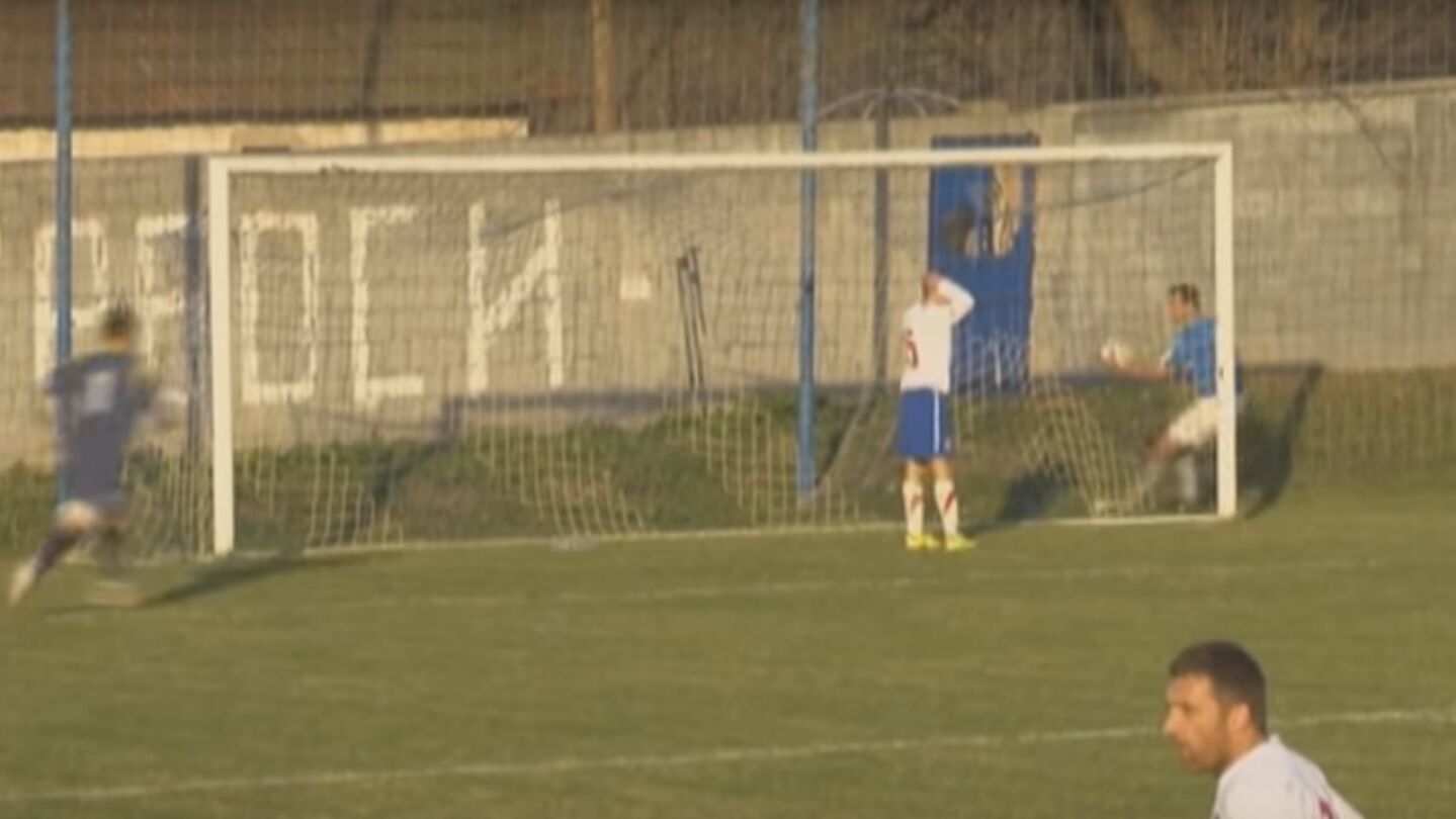 Un jugador tras fallar una ocasi&oacute;n clar&iacute;sima