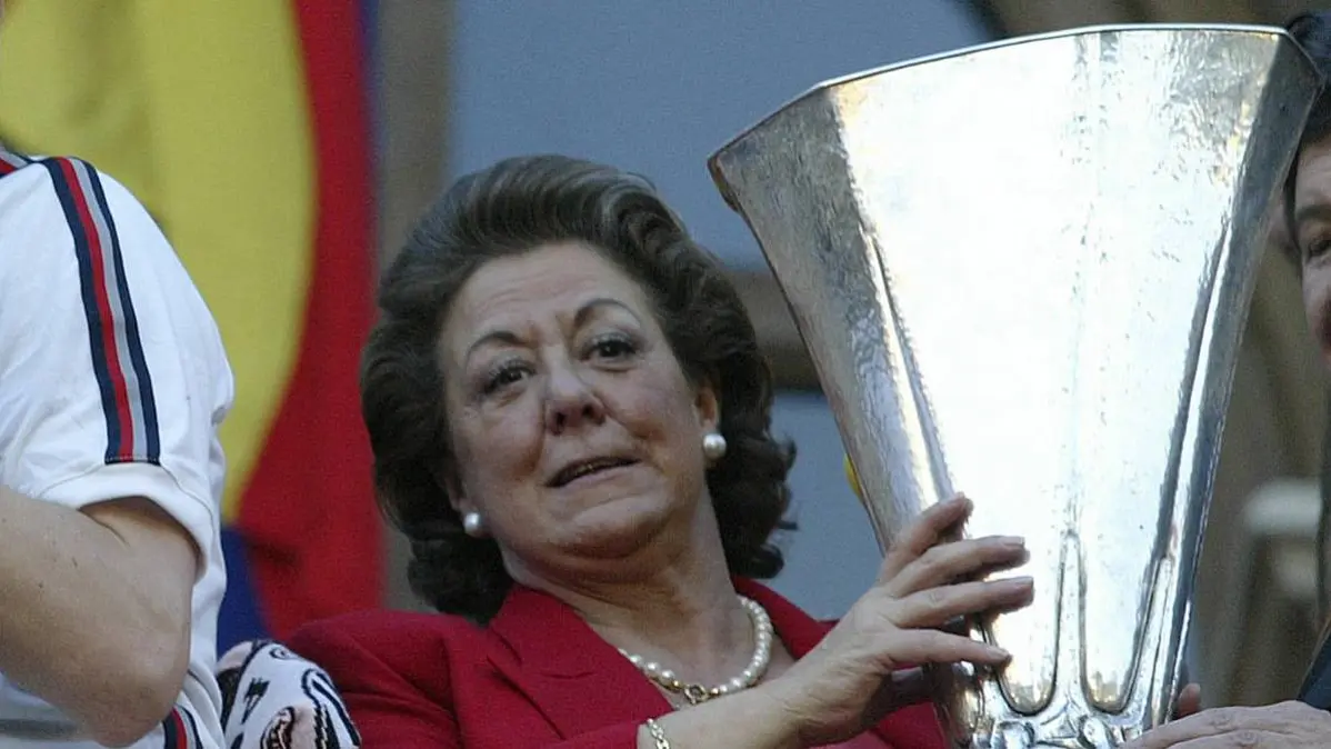 Rita Barberá celebra un título con el Valencia