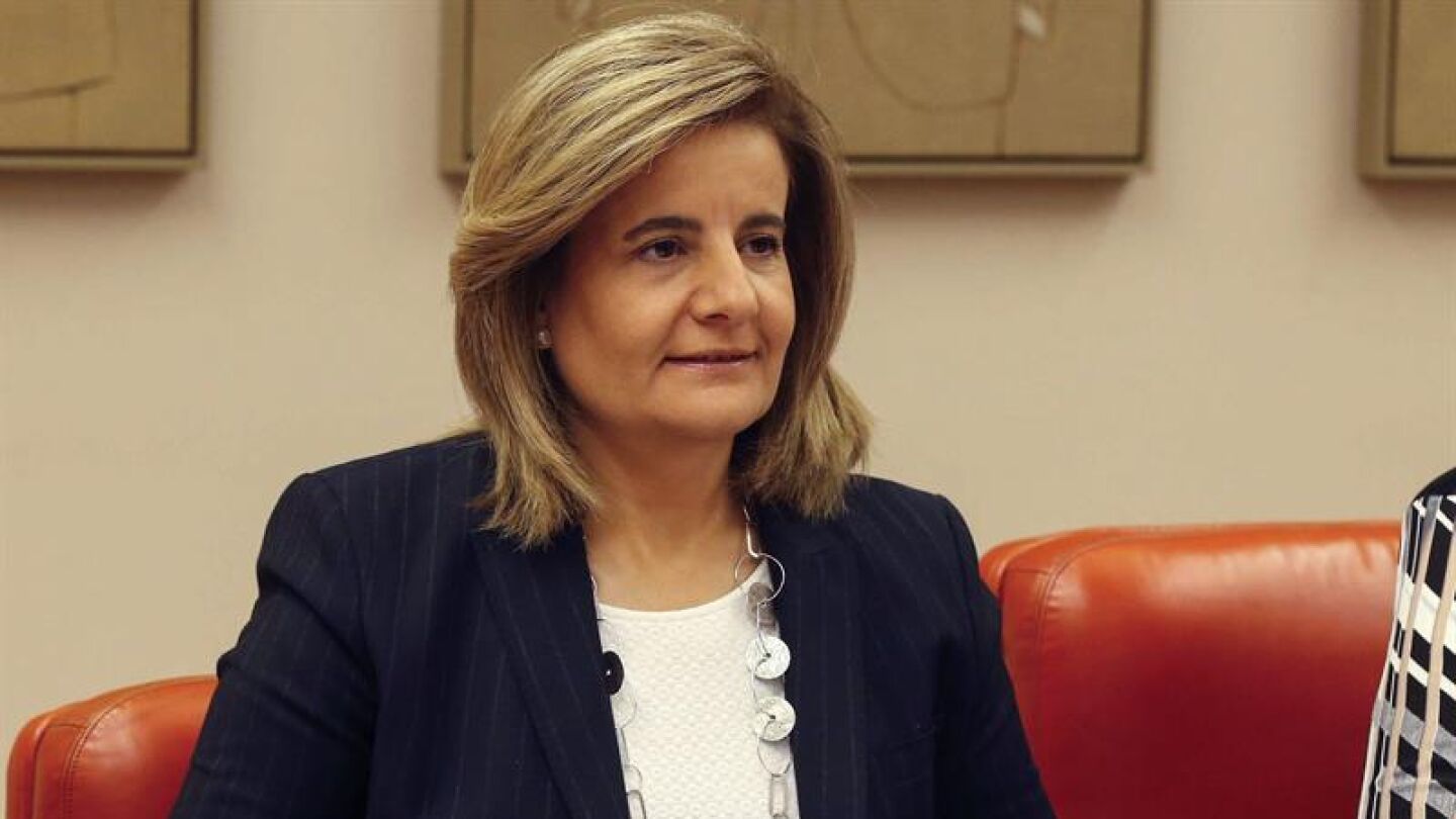 La ministra de Empleo y Seguridad Social, F&aacute;tima B&aacute;&ntilde;ez, durante una comparecencia