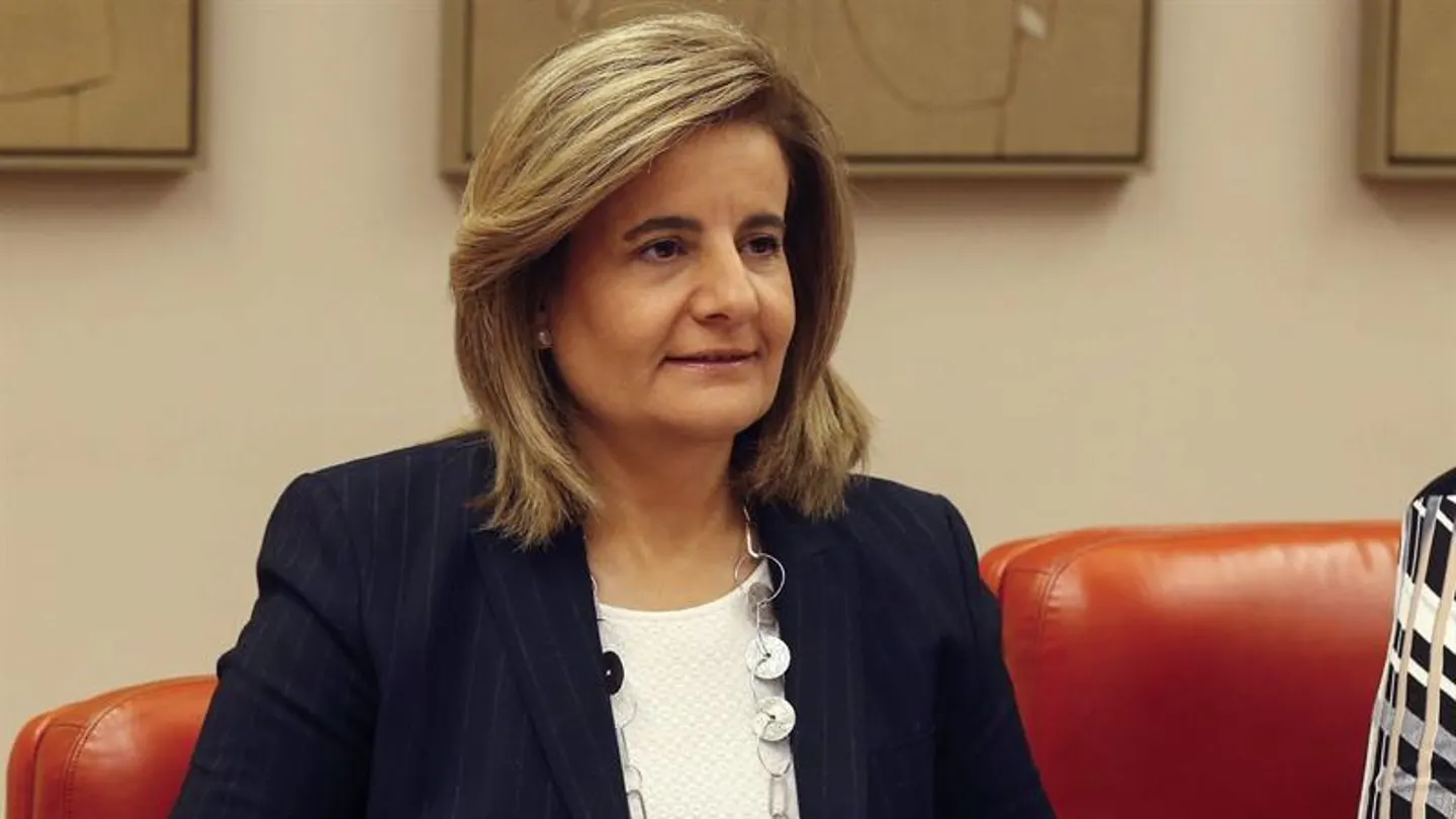 La ministra de Empleo y Seguridad Social, Fátima Báñez, durante una comparecencia La ministra de Empleo y Seguridad Social, Fátima Báñez, durante una comparecencia