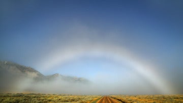 El bello y extraño arcoiris blanco