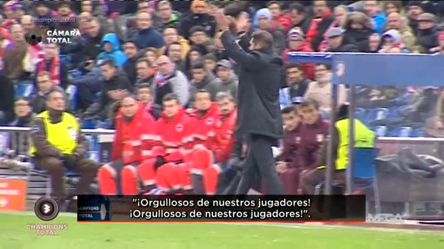 Simeone agradece el apoyo de la grada con aplausos Simeone agradece el apoyo de la grada con aplausos