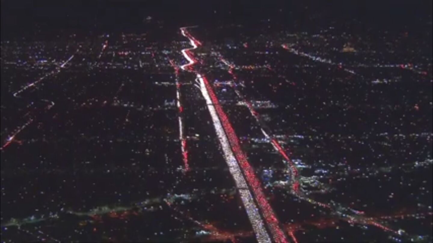 Atasco en una carretera de Los &Aacute;ngeles
