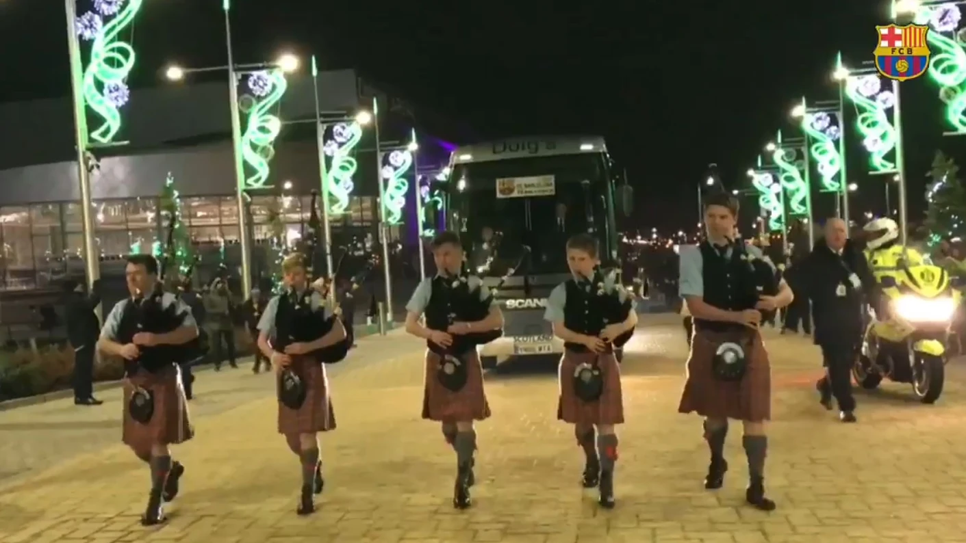 La llegada del autob&uacute;s del Bar&ccedil;a a Celtic Park