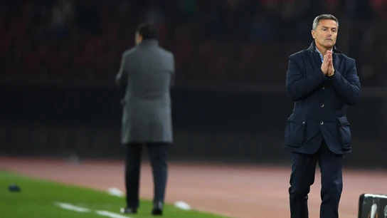 Fran Escribá durante el partido de Europa League Fran Escribá durante el partido de Europa League