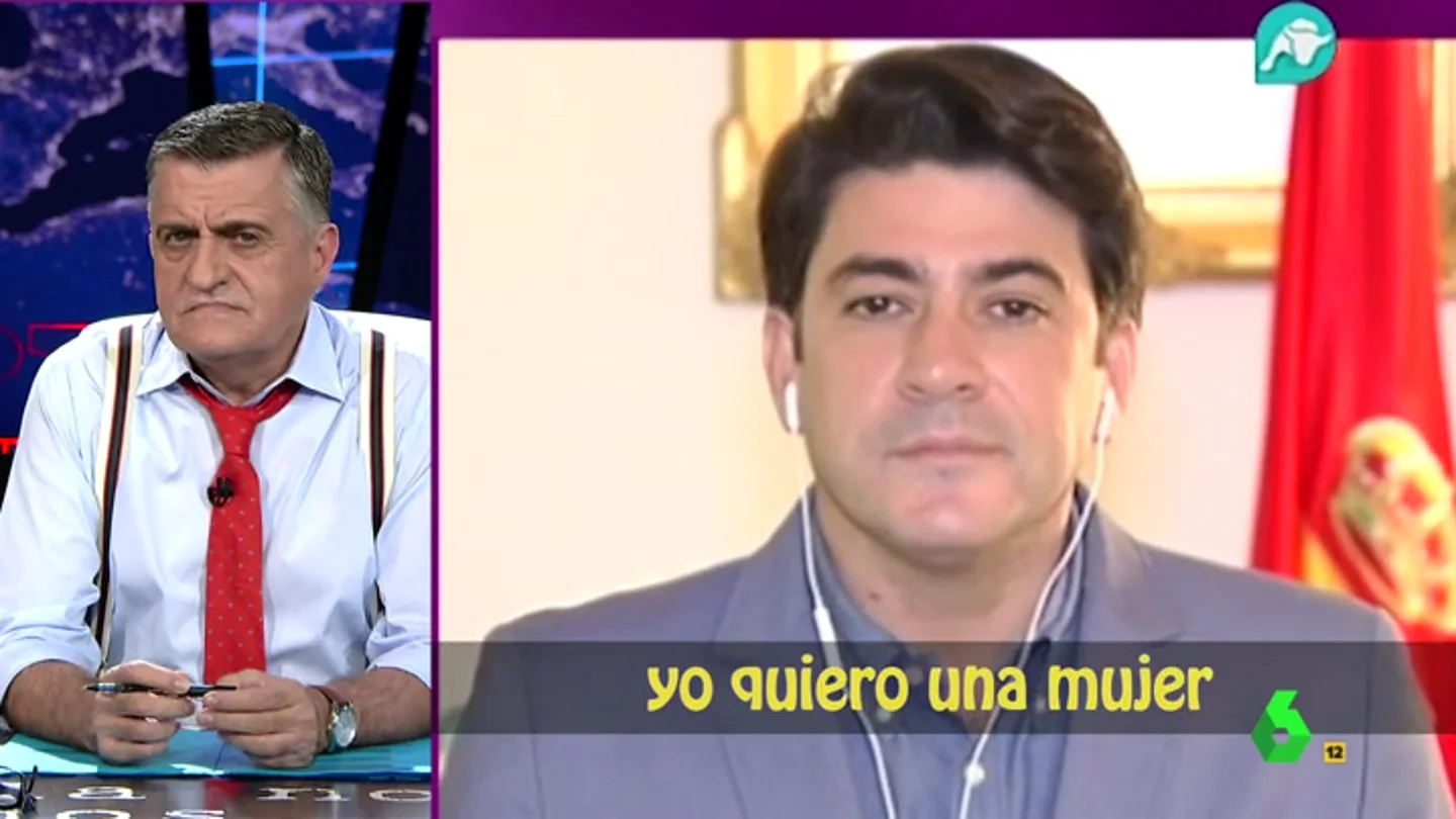 Frame 116.546129 de: ¿Estaría escuchando esta canción el alcalde de Alcorcón durante su entrevista?: "Quiero una mujer como la tele..." Frame 116.546129 de: ¿Estaría escuchando esta canción el alcalde de Alcorcón durante su entrevista?: "Quiero una mujer como la tele..."