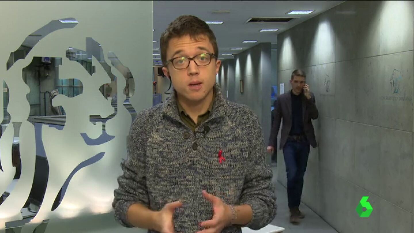 Frame 17.263418 de: &Iacute;&ntilde;igo Errej&oacute;n: "Homenajear la Constituci&oacute;n es m&aacute;s trabajar para ensancharla que s&oacute;lo los homenajes"