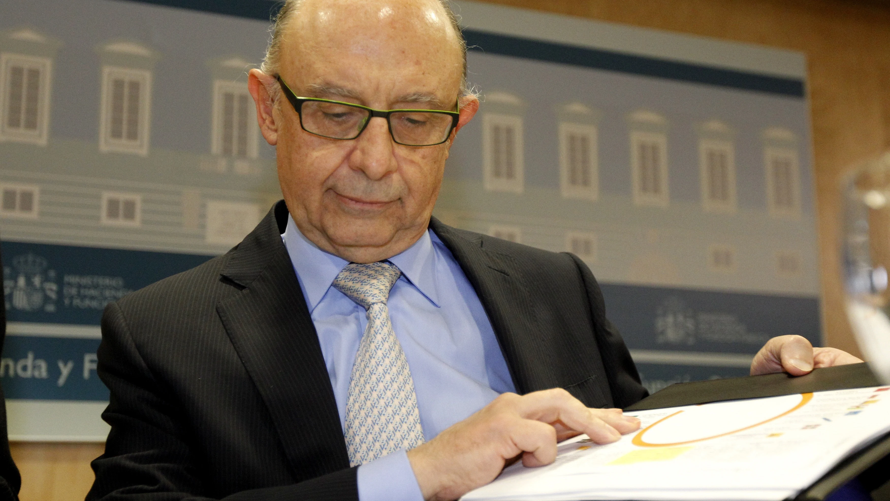 Cristóbal Montoro, ministro de Hacienda