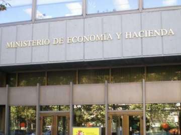 Ministerio de Economía y Hacienda Ministerio de Economía y Hacienda