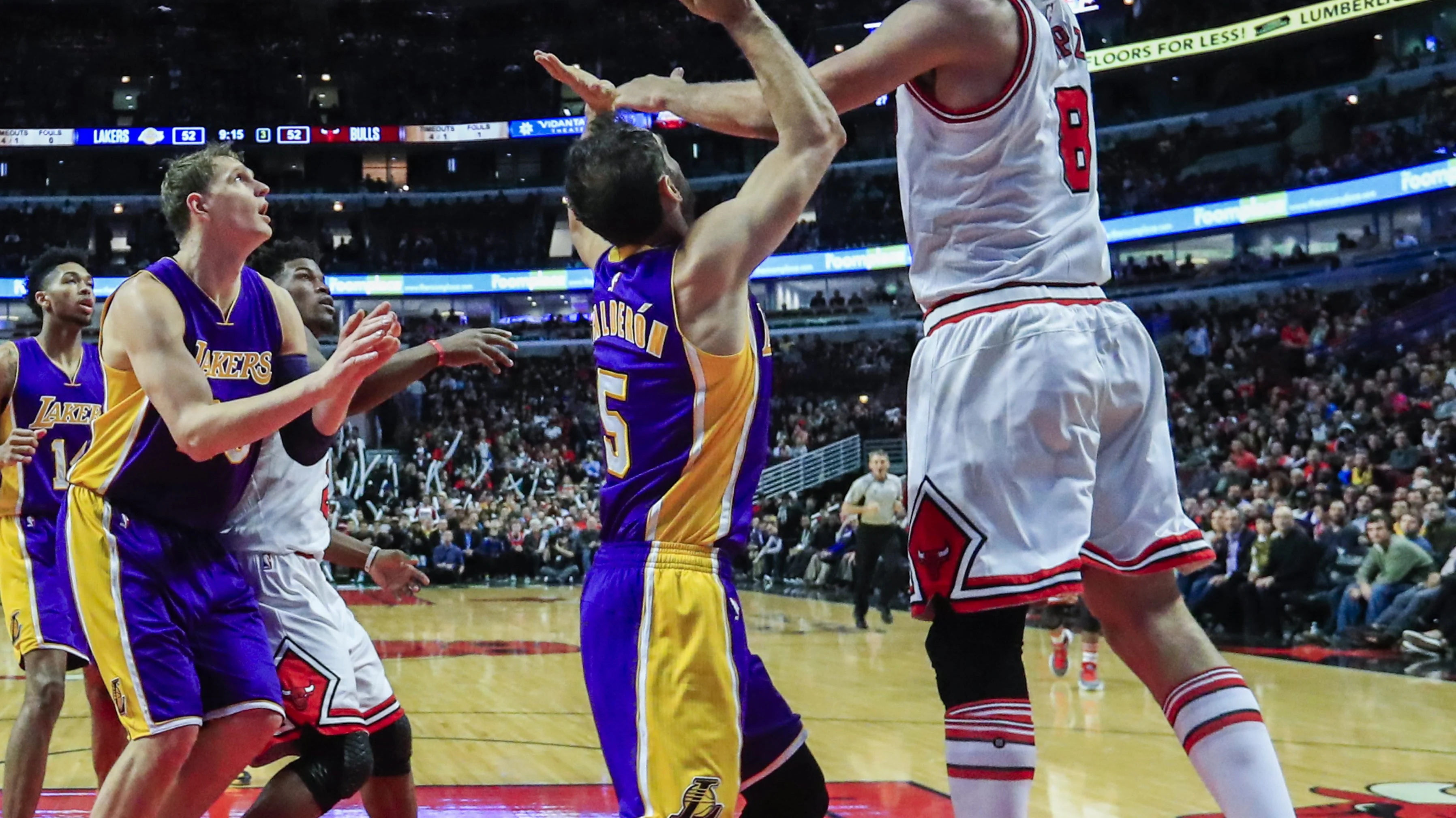 José Manuel Calderón, en acción ante los Bulls