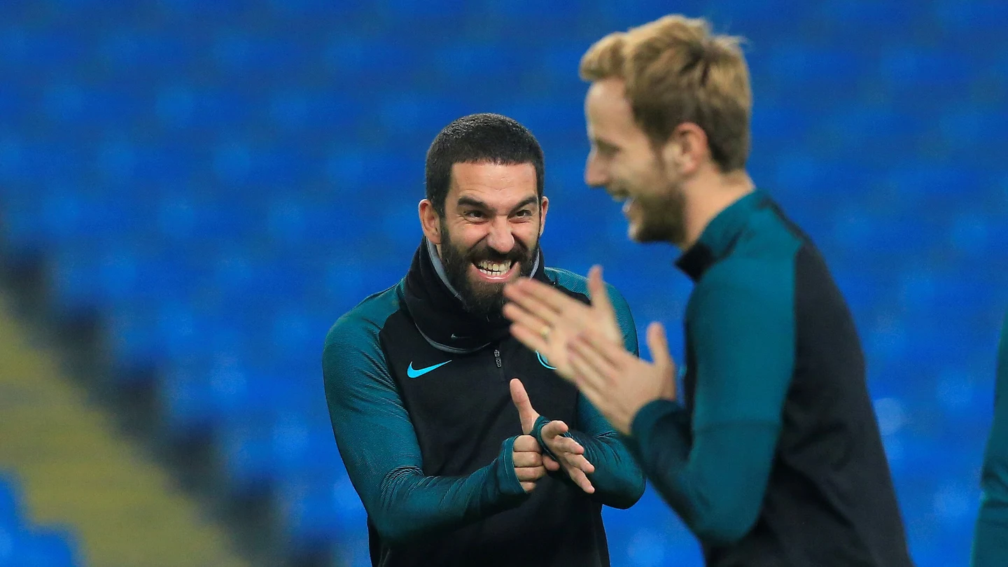 Espero, pues, poder ser el primer turco en marcar en un Clásico Espero, pues, poder ser el primer turco en marcar en un Clásico