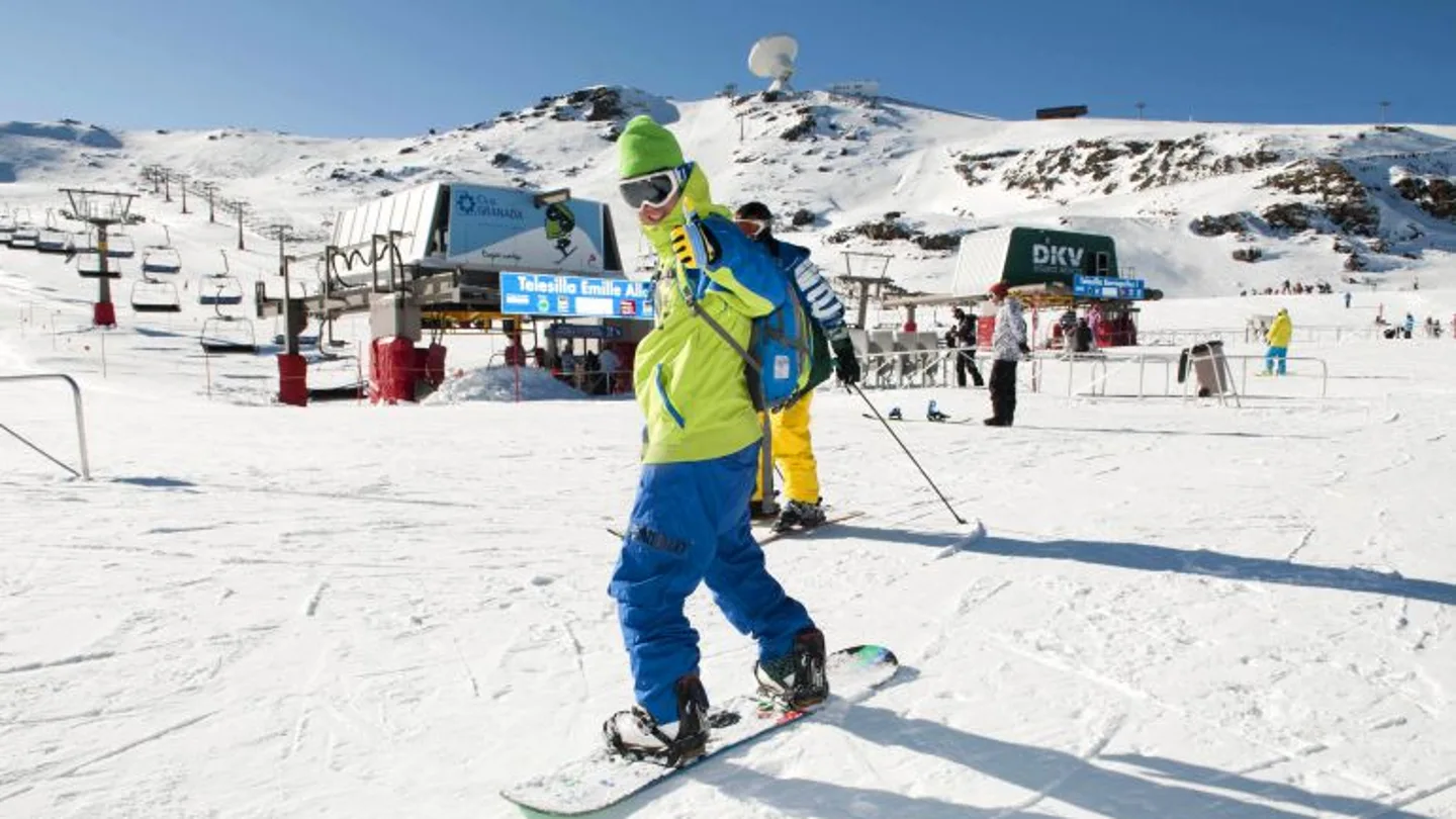 Sierra Nevada se prepara para la temporada Sierra Nevada se prepara para la temporada