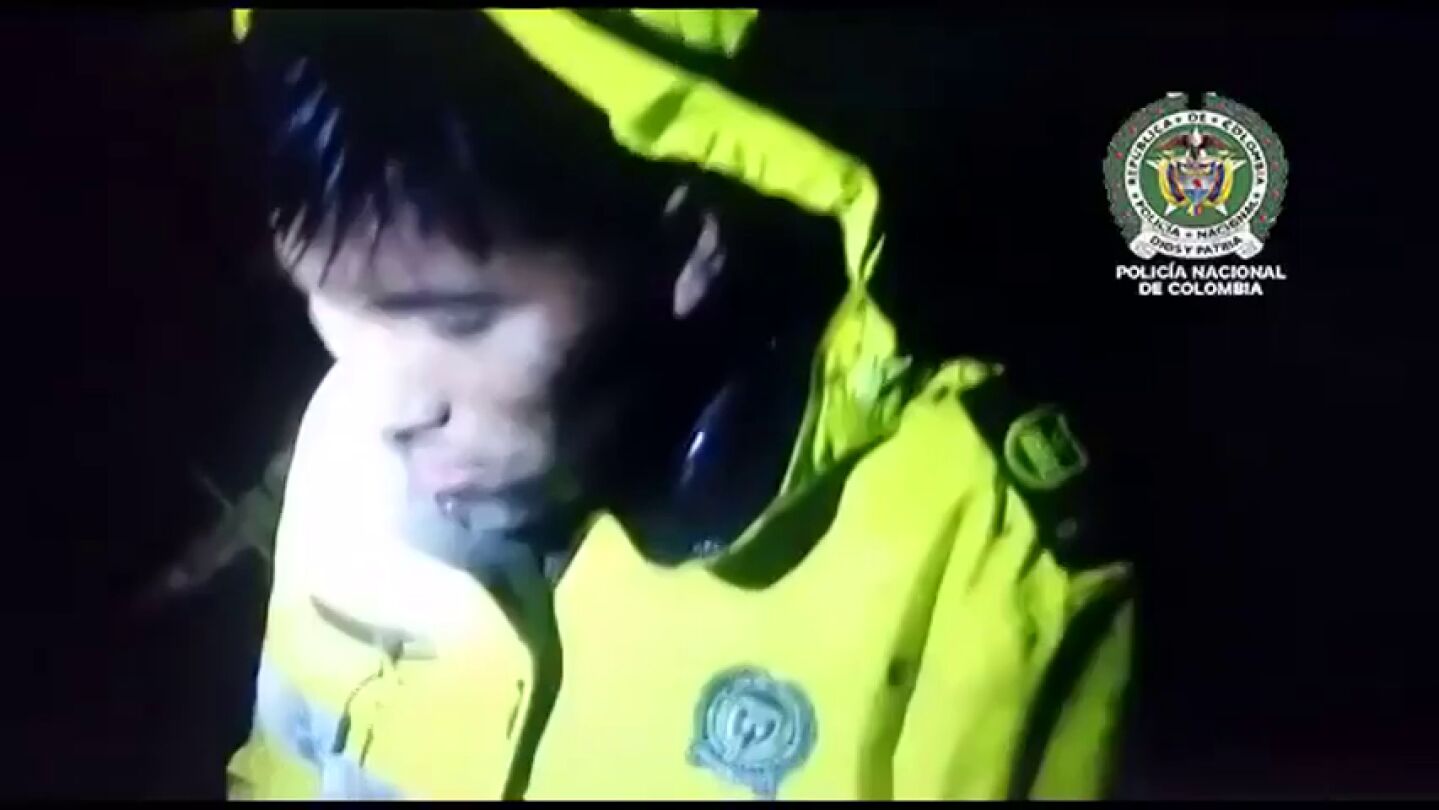 Frame 52.046025 de: Primeras im&aacute;genes del rescate de Erwin Tumiri, el t&eacute;cnico de vuelo que sobrevivi&oacute; al accidente del avi&oacute;n del Chapecoense