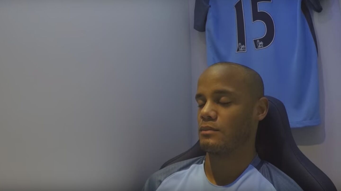 El 'mu&ntilde;eco de cera' de Kompany m&aacute;s real y divertido 