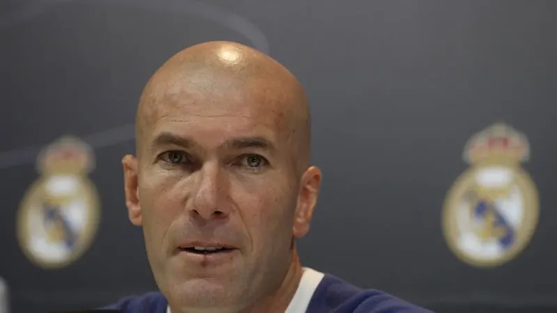 Zidane comparece antes del Cl&aacute;sico