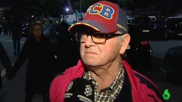 Un aficionado del Barcelona, tras el Clásico del Camp Nou Un aficionado del Barcelona, tras el Clásico del Camp Nou