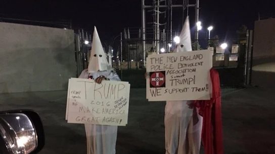 Ku Klux Klan apoya a Donald Trump Ku Klux Klan apoya a Donald Trump
