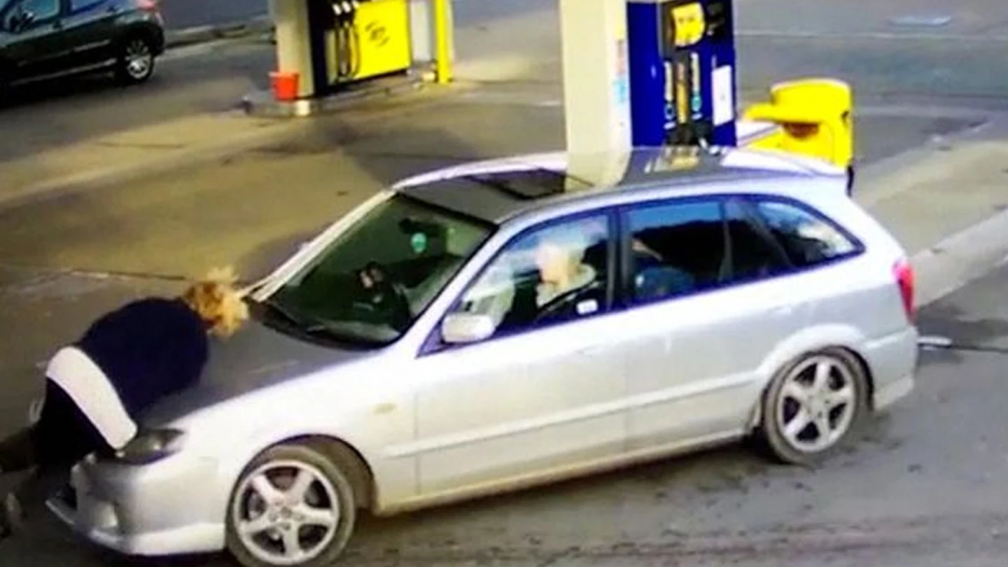 Una mujer, atropellada al intentar detener a un ladrón Una mujer, atropellada al intentar detener a un ladrón