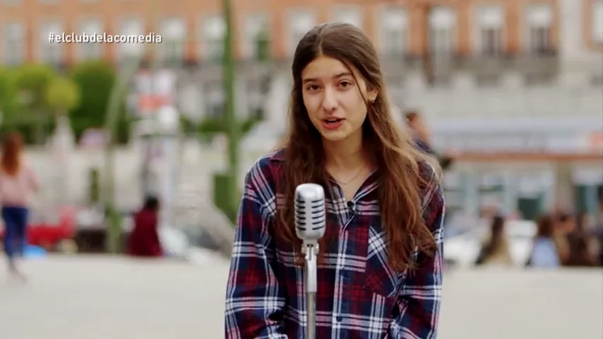 Frame 88.717684 de: Una joven: "A nuestra edad si alguien se te queda mirando, te quiere como rehén o para vender tus órganos"