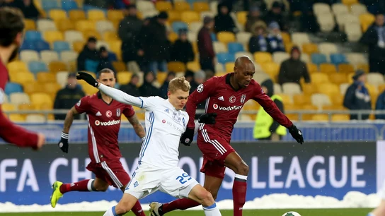 Momentos del encuentro entre el Dinamo de Kiev ante el Besiktas Momentos del encuentro entre el Dinamo de Kiev ante el Besiktas