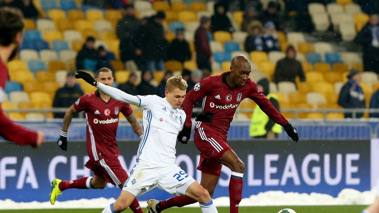 Momentos del encuentro entre el Dinamo de Kiev ante el Besiktas 