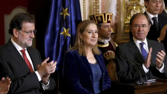 La presidenta del Congreso, Ana Pastor, el presidente del Gobierno, Mariano Rajoy, y el presidente del Senado, Pío García Escudero La presidenta del Congreso, Ana Pastor, el presidente del Gobierno, Mariano Rajoy, y el presidente del Senado, Pío García Escudero