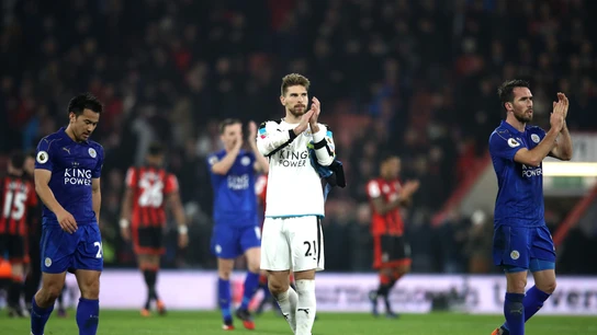 Los jugadores del Leicester se lamentan tras la derrota Los jugadores del Leicester se lamentan tras la derrota